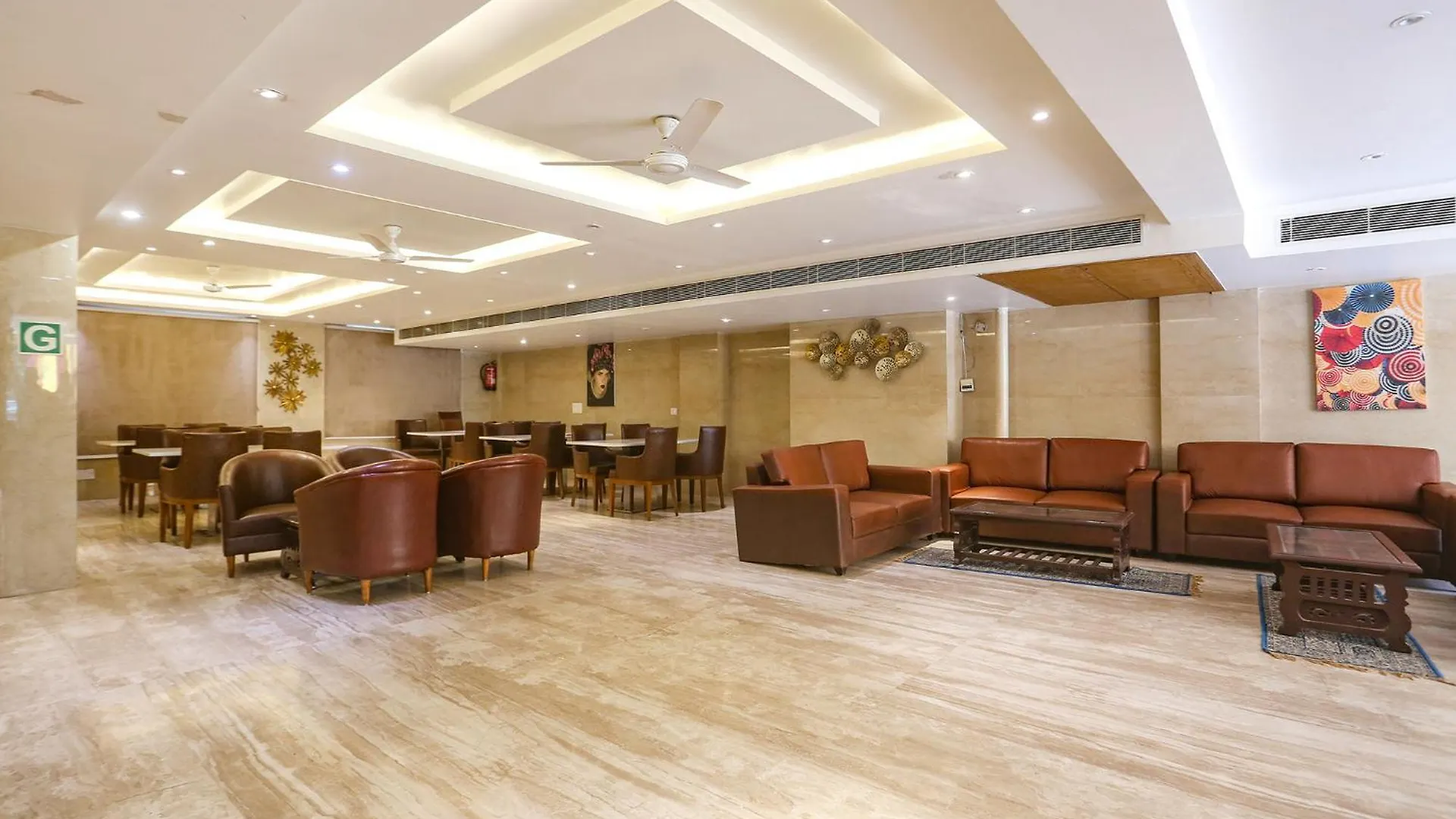 Fabhotel Prime Star 17 - Nr Yashobhoomi Convention Centre Delhi  Indien
