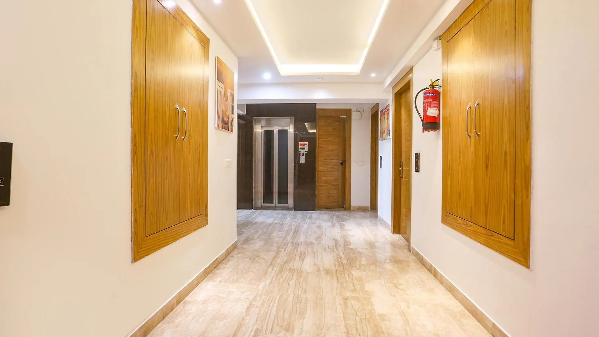 Fabhotel Prime Star 17 - Nr Yashobhoomi Convention Centre Delhi  3*, Delhi (National Capital Territory of India)